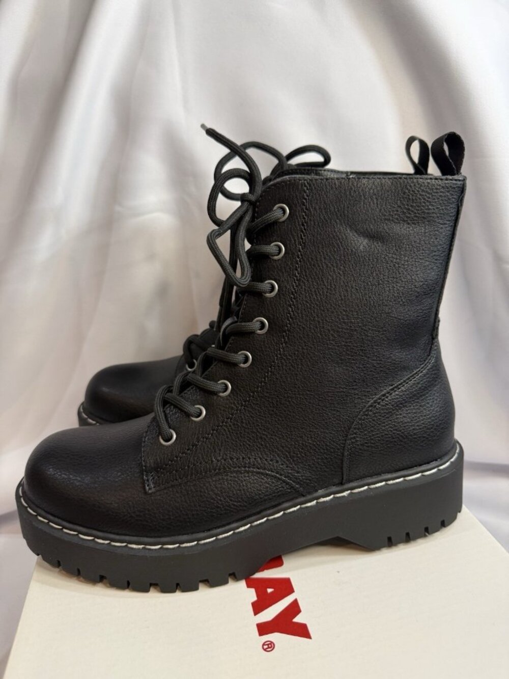 UnionBay Combat Boots Womens Size 8 Black Side Zip Up NEW Shoes - Picture 3 of 7
